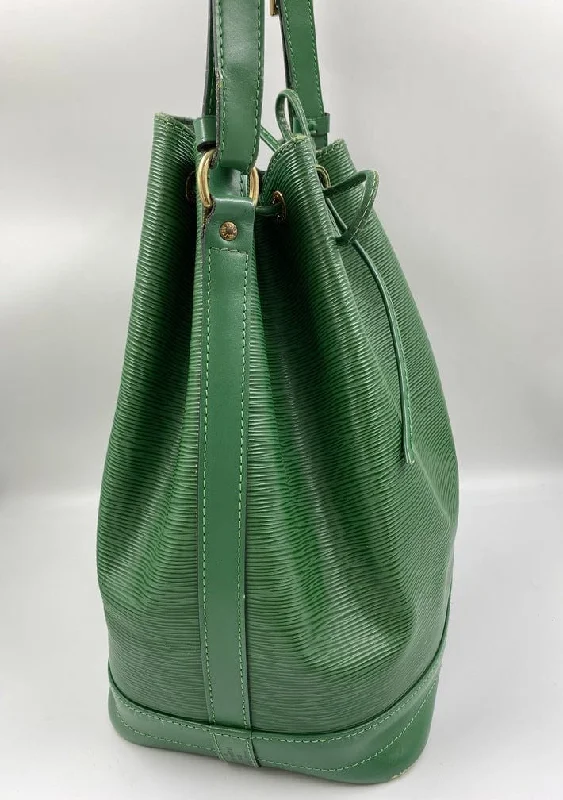 Louis Vuitton Alma bags with a monogram - embossed leather surfaceLouis Vuitton Noé Bag - Green