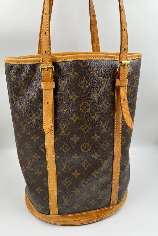 Louis Vuitton handbags with a back - zip pocket for storing valuablesLouis Vuitton Bucket Tote Bag