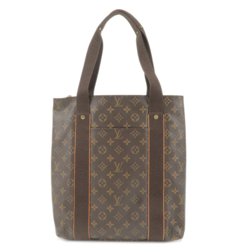 Louis Vuitton Twist bags with the iconic LV - turnlock closureLouis Vuitton Monogram Cabas Beaubourg Tote Bag M53013