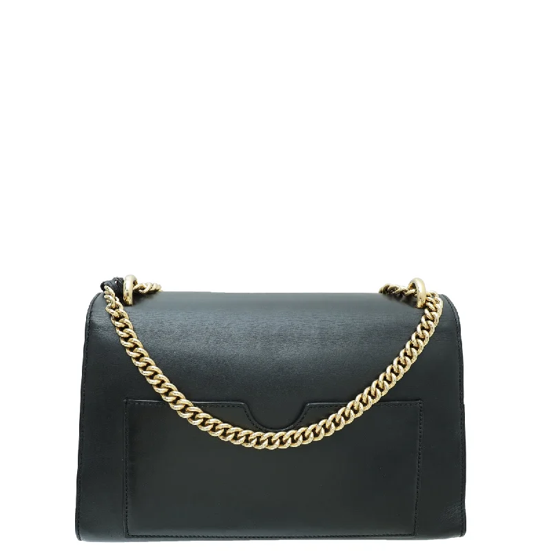 Gucci Marmont bags for women with a contrast - colored interiorGucci Black Padlock Chain Medium Bag