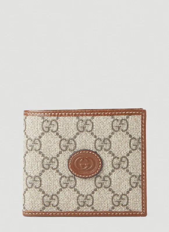 Gucci tote bags for women with a spacious interiorGucci Men Gg Logo Patch Supreme Wallet