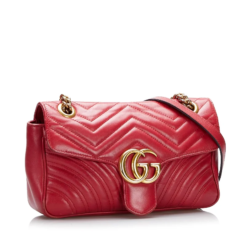 Women Gucci bags with interlocking G hardware for a classic lookGucci GG Marmont Matelasse (SHG-Xhw38m)