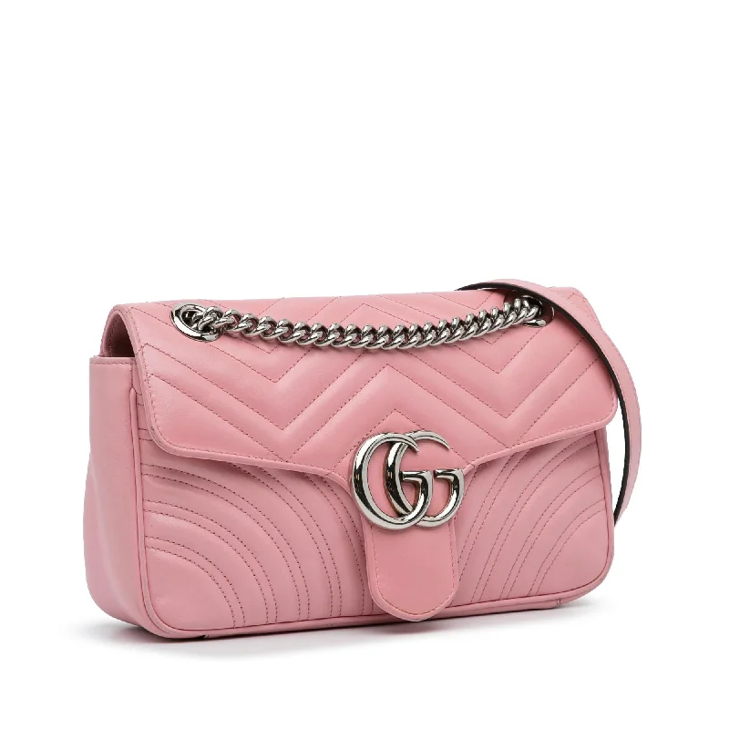 Women Gucci bags with interlocking G hardware for a classic lookGucci Small GG Marmont Matelasse Crossbody (SHG-3Rc6Ns)