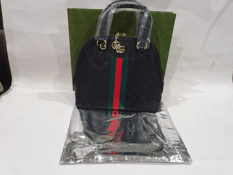 Ladies Gucci handbags with a detachable coin purse insideGucci Ophidia Medium Top Handle Handbag