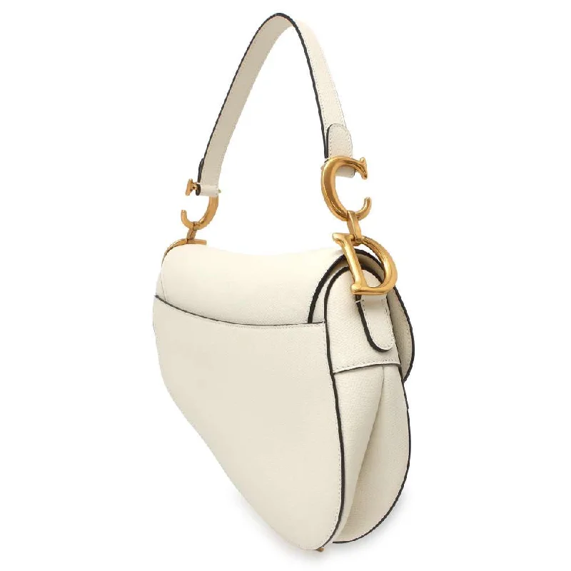 Chanel bags for women who love timeless fashionStylish Christian Dior shoulder bags with a tassel - adorned zipperDior Saddle bag White M0446CWVG Leather