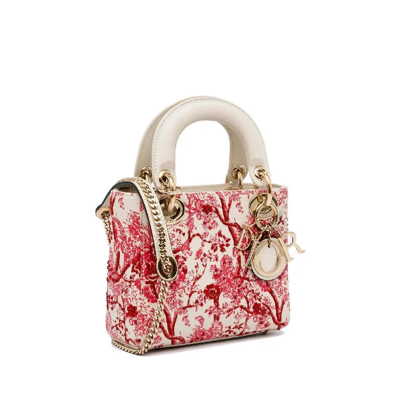 Chanel bags that pair perfectly with any outfitTrendsetting Christian Dior crossbody bags with a colorful strapDior Mini Floral Toile de Jouy Lady Dior (Kfg3ki)