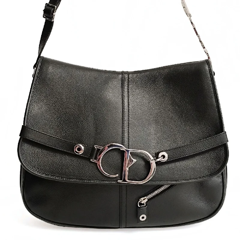 Chanel Lightweight Handbag for Daily ErrandsChristian Dior Saddle bags with a distressed leather finishDIOR Saddle large shoulder bag in black leather