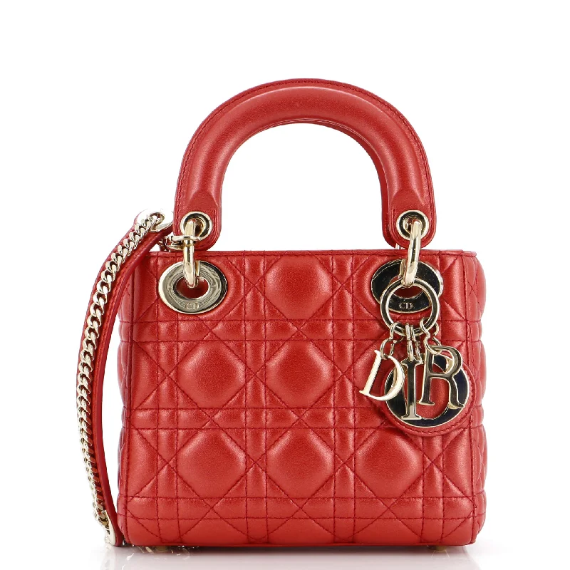 Chanel Classic Flap Bag for Evening PartyTrendsetting Christian Dior crossbody bags with a colorful strapLady Dior Chain Bag Cannage Quilt Lambskin Mini