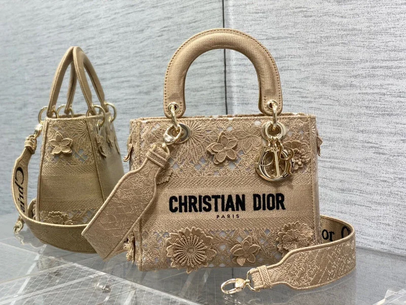 Chanel bags that pair perfectly with any outfitChristian Dior Saddle bags with a distressed leather finishWF - Dior Bags - 368