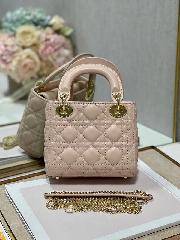 Chanel bags with adjustable chain strapsChristian Dior tote bags with a double - handle and shoulder - strap optionWF - Dior Bags - 438