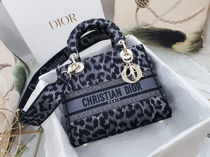 Chanel Designer Handbag with Unique DesignChristian Dior bags with a zip - top closure and multiple compartmentsWF - Dior Bags - 405