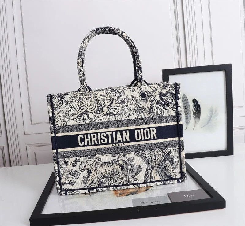 Chanel Lightweight Handbag for Daily ErrandsChristian Dior handbags with a snap - button closure and a decorative buckleWF - Dior Bags - 412