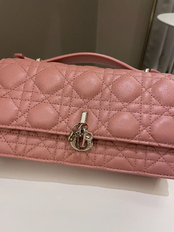 Chanel Vintage Inspired Handbag for Retro LoversTrendsetting Christian Dior crossbody bags with a colorful strapDior Miss Mini Bag Rose Des Vents Lambskin