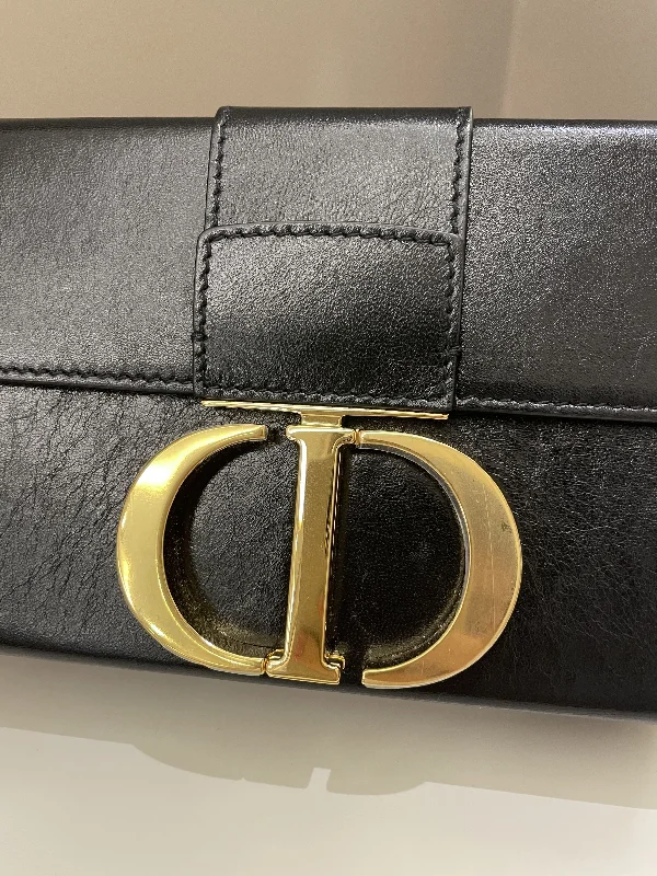 Chanel bags for women with minimalist styleChristian Dior bags with a detachable coin purse insideDior Montaigne 30 Box Bag Black Calfskin